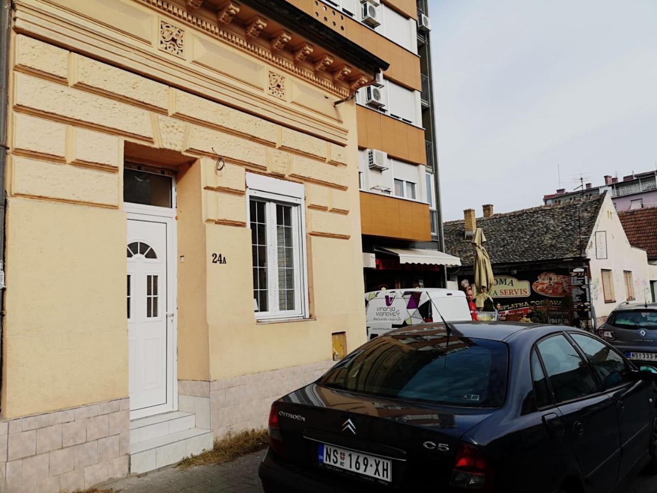 Filinhome Papa Studio 1 Novi Sad Esterno foto